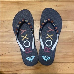 BRAND NEW Roxbury FLIP FLOP